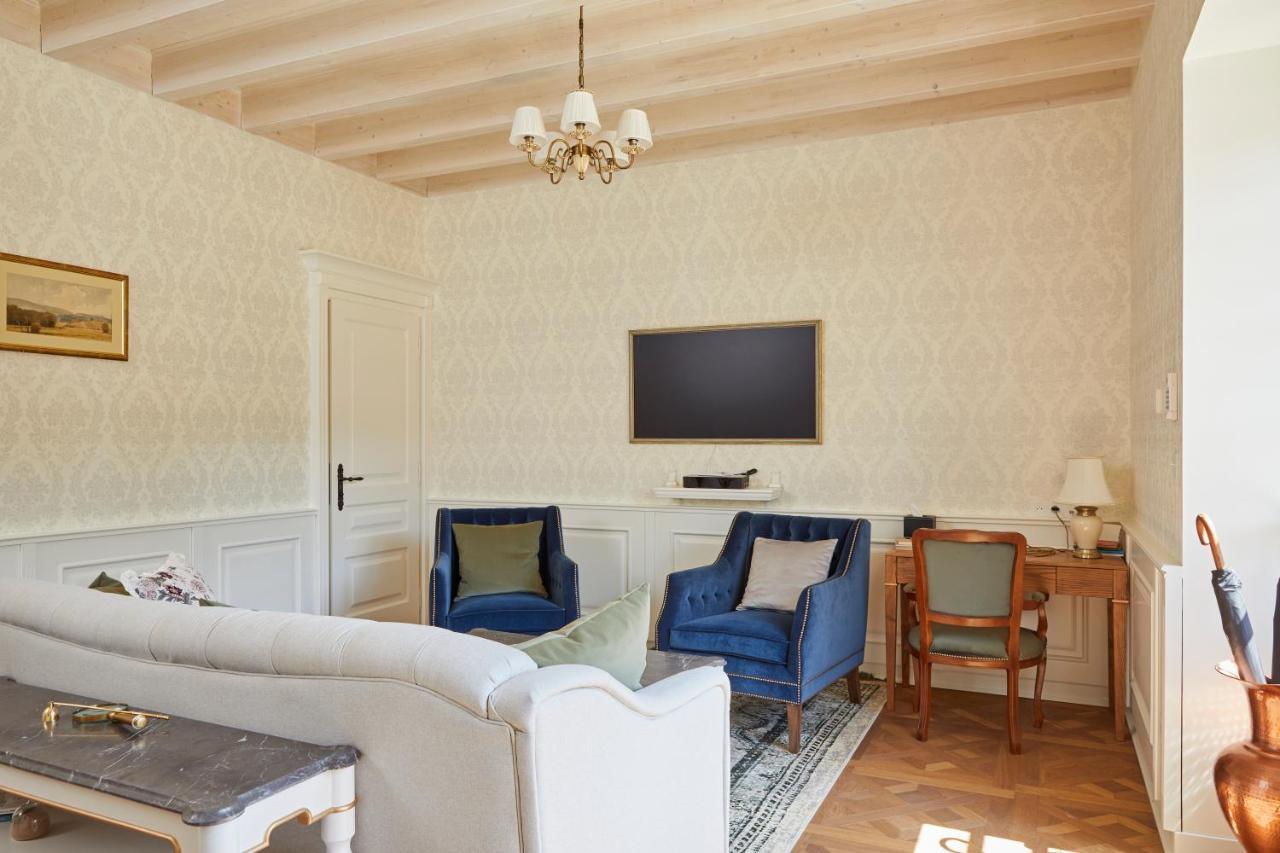 Chateau De Clotte & Suites Les Salles-de-Castillon Exteriör bild